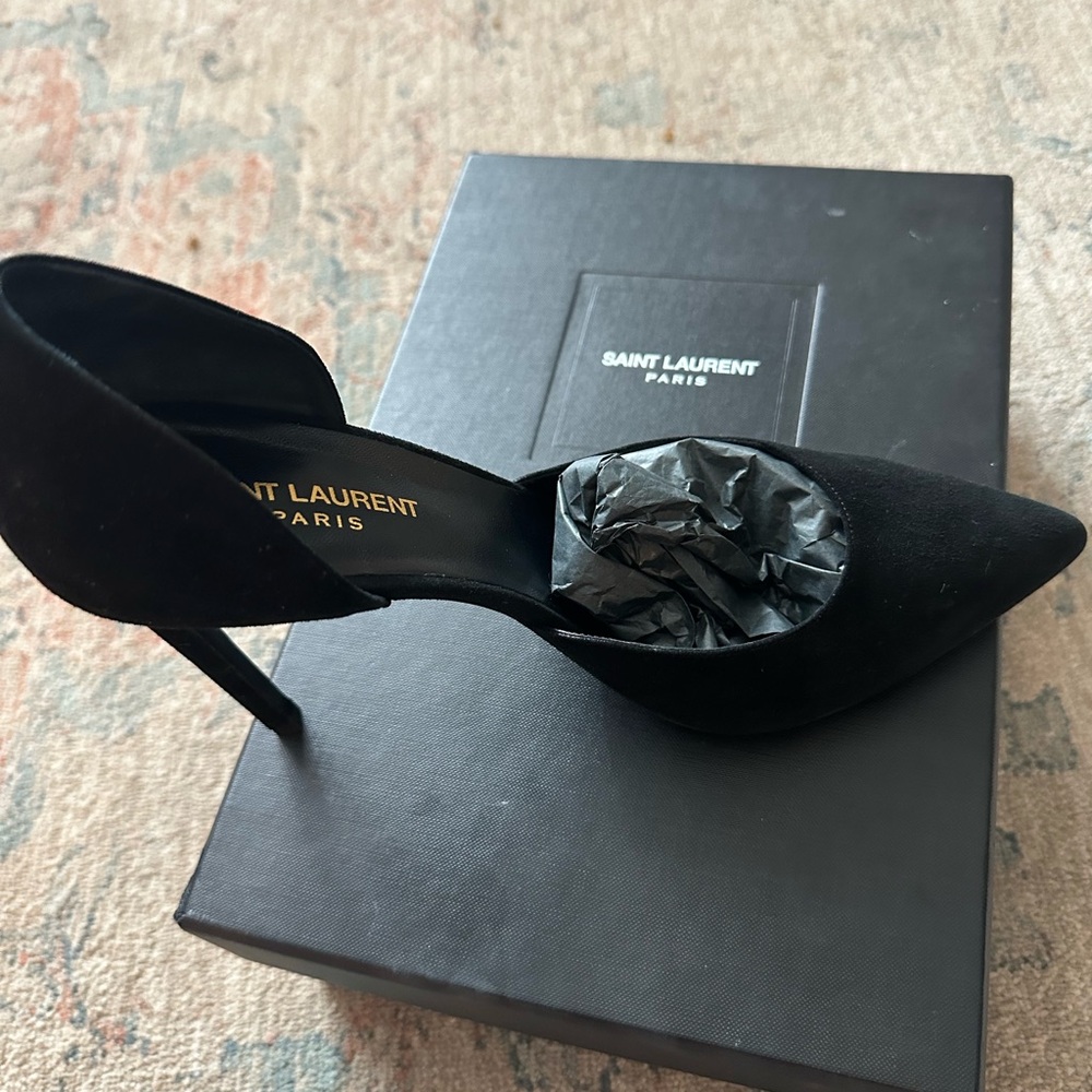 Saint Laurent Black Suede D’Orsay Pumps - Picture 2 of 8